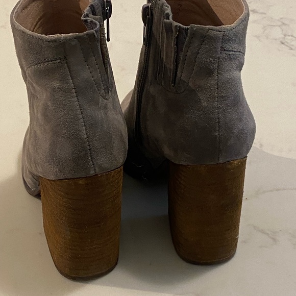 Jeffrey Campbell Booties - Picture 8 of 8